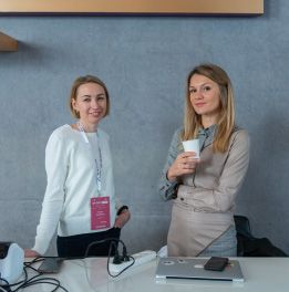 Команда XP Injection на стійці реєстрації конференції